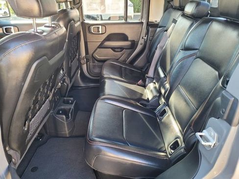 Certified 2023 Jeep Gladiator Mojave w/ Cold Weather Group AWD/4WD image 9