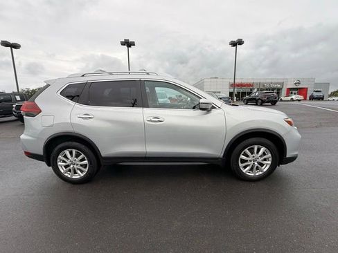 Used 2020 Nissan Rogue SV AWD/4WD image 4