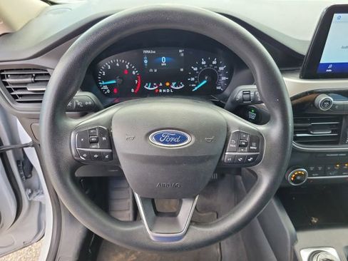 Used 2020 Ford Escape SE image 23