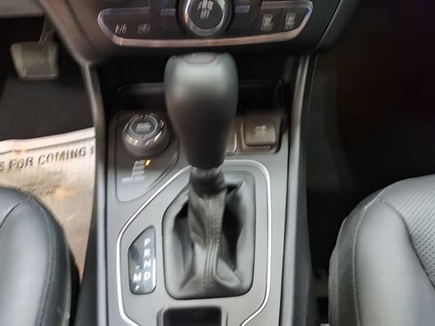 Used 2021 Jeep Cherokee Latitude Lux AWD/4WD image 18