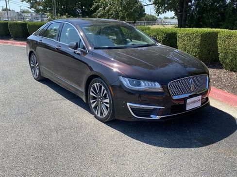 Used 2020 Lincoln MKZ Reserve w/ Elements Package FWD image 9