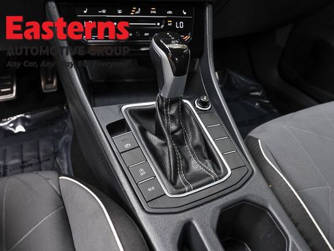 Used 2025 Volkswagen Jetta Sport FWD image 12