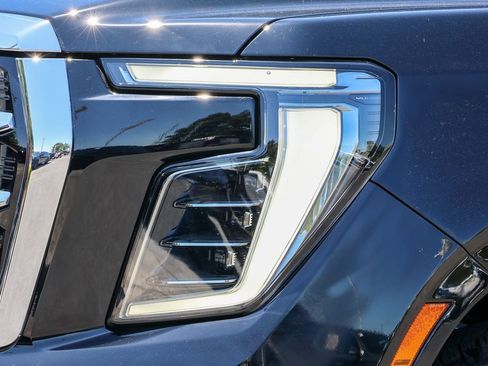 Used 2025 GMC Yukon Elevation w/ LPO, Floor Liner Package AWD/4WD image 17