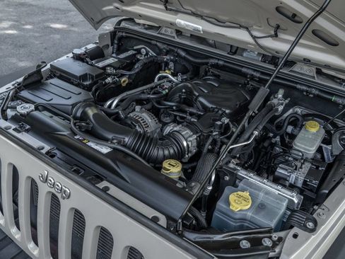 Used 2016 Jeep Wrangler Sport w/ Quick Order Package 24S AWD/4WD image 29