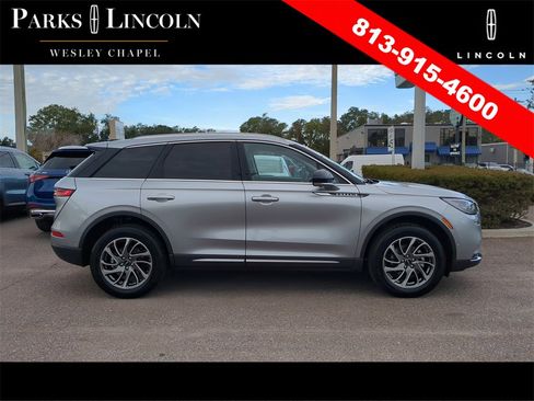 Certified 2022 Lincoln Corsair FWD w/ Equipment Group 101A image 3