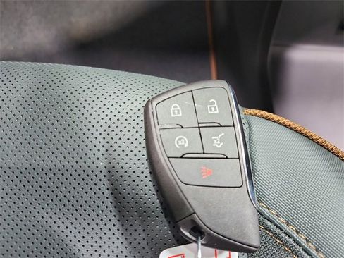 New 2026 GMC Acadia AT4 w/ Super Cruise Package image 31