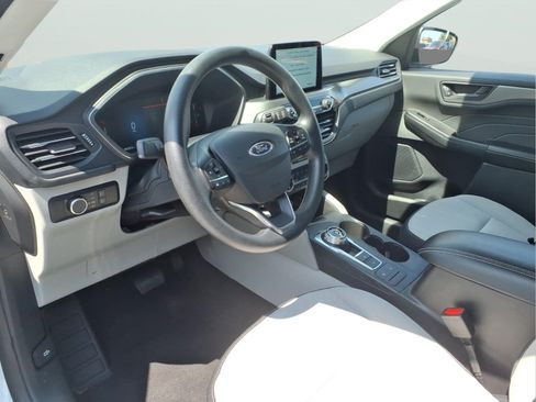 Used 2025 Ford Escape Active FWD image 7