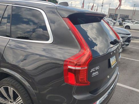 Used 2024 Volvo XC90 B5 Plus AWD/4WD image 11