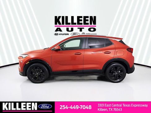 Used 2024 Buick Encore GX Sport Touring w/ Comfort Package image 4