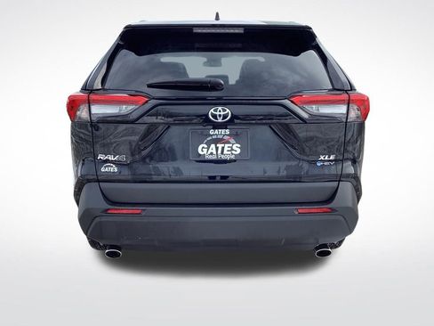 Used 2025 Toyota RAV4 XLE image 8