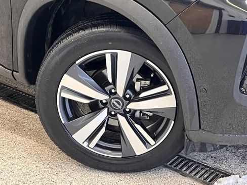 Used 2023 Nissan Rogue SL w/ SL Premium Package image 28