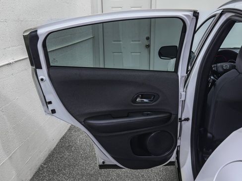 Used 2022 Honda HR-V Sport image 13