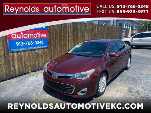 Used 2015 Toyota Avalon XLE FWD image 1