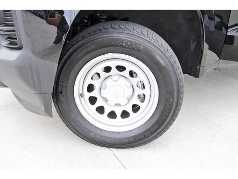 Used 2025 Chevrolet Colorado W/T RWD image 26