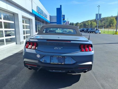 Used 2025 Ford Mustang GT Premium RWD image 6