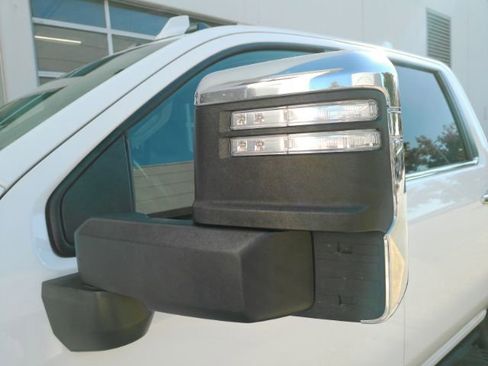 Used 2020 Chevrolet Silverado 3500 LTZ w/ LTZ Texas Edition image 15