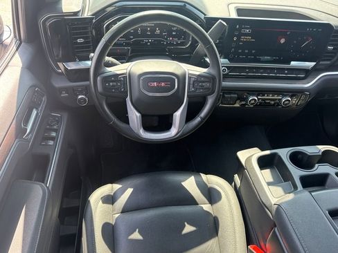 Used 2025 GMC Sierra 1500 SLT AWD/4WD image 18
