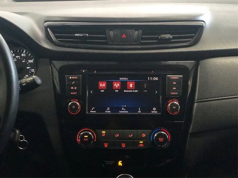 Used 2020 Nissan Rogue S AWD/4WD image 13