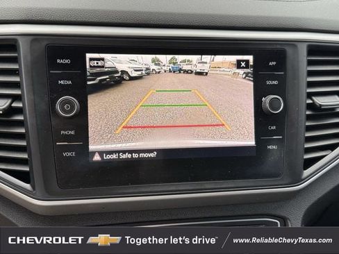 Used 2021 Volkswagen Atlas Cross Sport SE FWD image 24