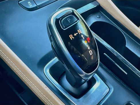 Used 2018 Buick LaCrosse Essence FWD image 17
