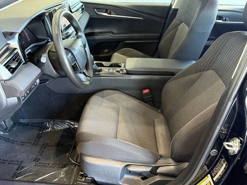 Used 2025 Toyota Camry LE image 19