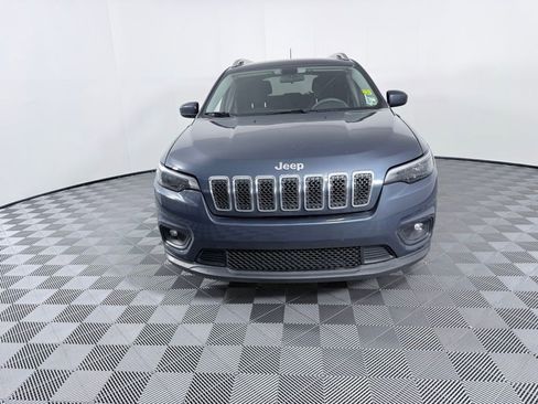 Used 2019 Jeep Cherokee Latitude w/ Popular Appearance Group image 3