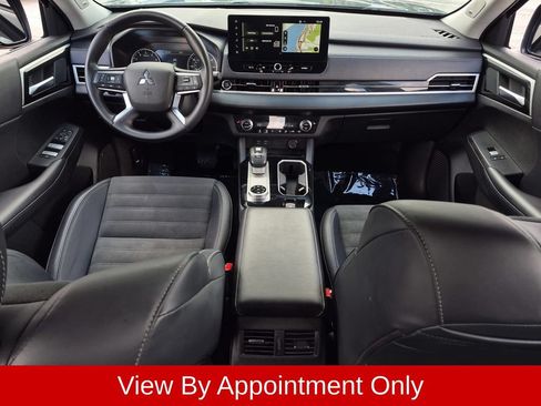 Used 2025 Mitsubishi Outlander SE AWD/4WD image 19