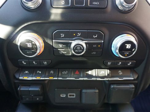 Used 2020 GMC Sierra 1500 SLT w/ SLT Premium Plus Package image 13