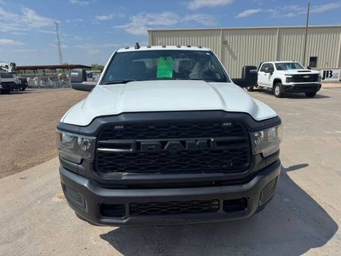 Used 2024 RAM 3500 Tradesman w/ Max Tow Package AWD/4WD image 2