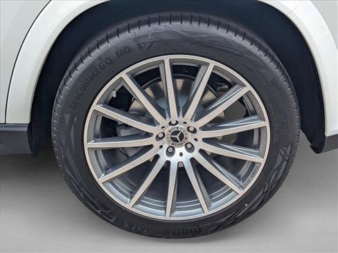 Certified 2025 Mercedes-Benz GLE 450 4MATIC image 9