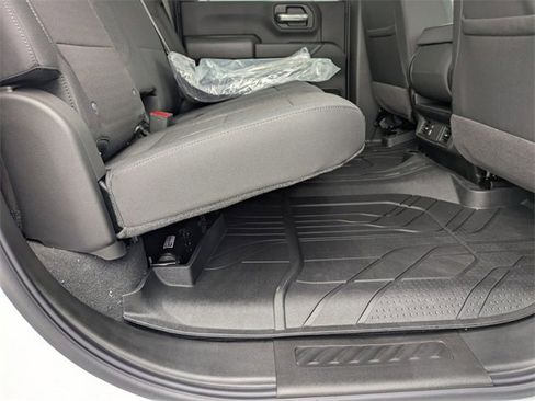 New 2026 Chevrolet Silverado 2500 Custom w/ Custom Value Package image 32