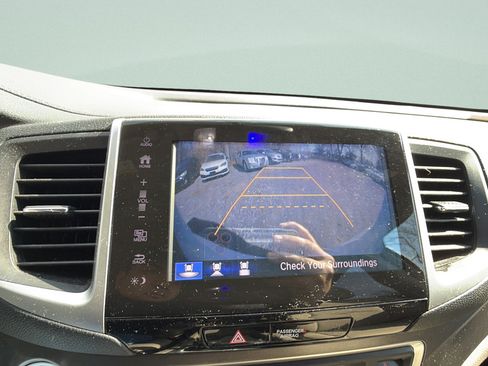 Used 2017 Honda Pilot EX image 20