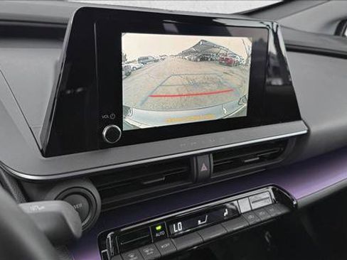 Used 2026 Toyota Prius Plug-In Hybrid FWD image 14