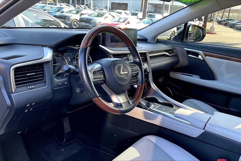 Used 2022 Lexus RX 350L FWD w/ Premium Package image 9