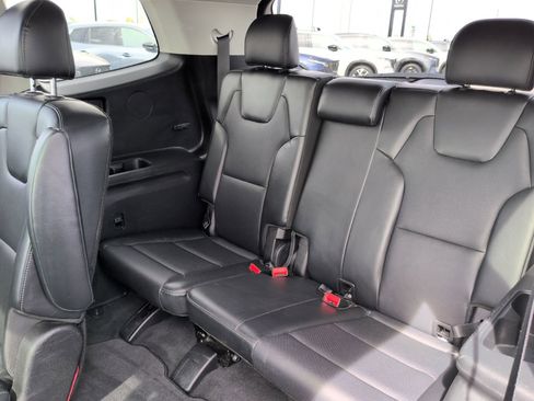 Used 2025 Kia Telluride S AWD/4WD image 11