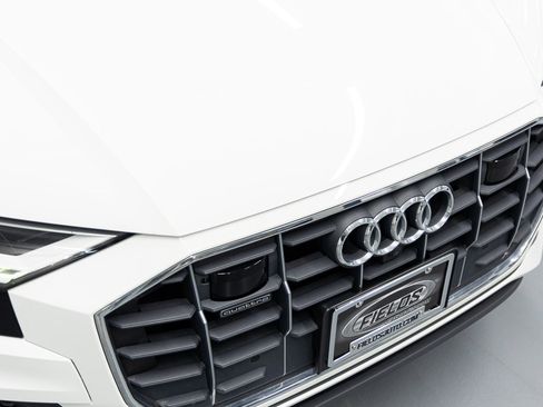 Used 2019 Audi Q8 Premium Plus image 13