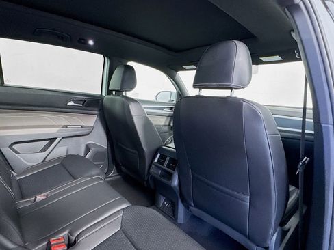 Used 2023 Volkswagen Atlas Cross Sport SEL image 27