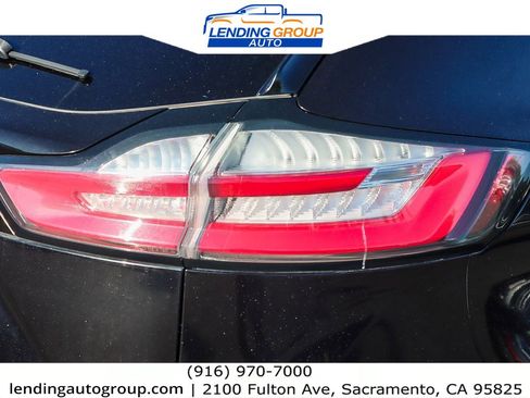 Used 2020 Ford Edge SEL image 8