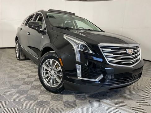 Used 2017 Cadillac XT5 Luxury w/ Driver Awareness Package image 40