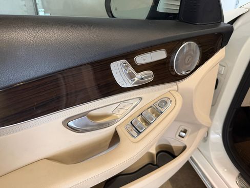 Used 2015 Mercedes-Benz C 300 4MATIC Sedan image 10