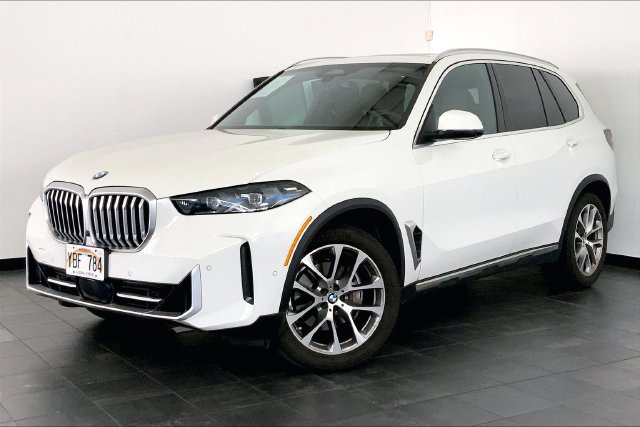Used 2024 BMW X5 xDrive40i w/ Premium Package AWD/4WD image 1