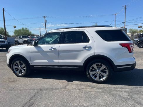 Used 2018 Ford Explorer Limited w/ Equipment Group 301A AWD/4WD image 8