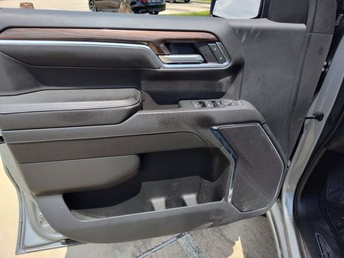 Used 2023 Chevrolet Silverado 1500 LT AWD/4WD image 20