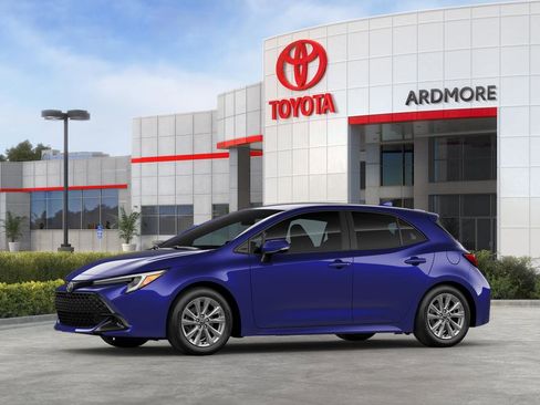 New 2025 Toyota Corolla SE image 3