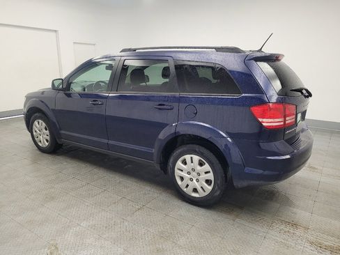 Used 2017 Dodge Journey SE w/ Flexible Seating Group image 3