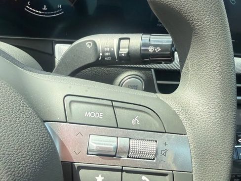 Used 2025 Hyundai Sonata SE FWD image 19