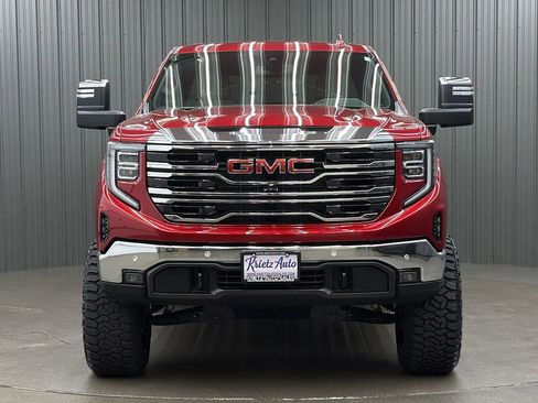Used 2025 GMC Sierra 1500 SLT AWD/4WD image 8