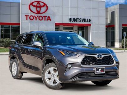 Used 2024 Toyota Highlander LE