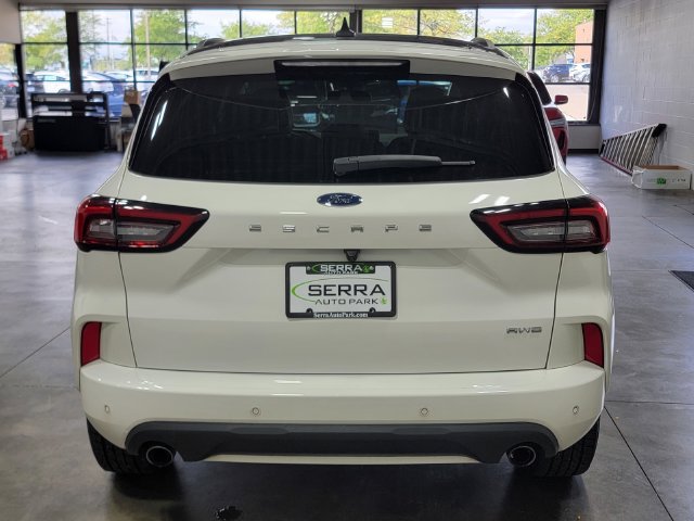 Used 2023 Ford Escape ST-Line w/ Tech Pack #1 AWD/4WD image 6