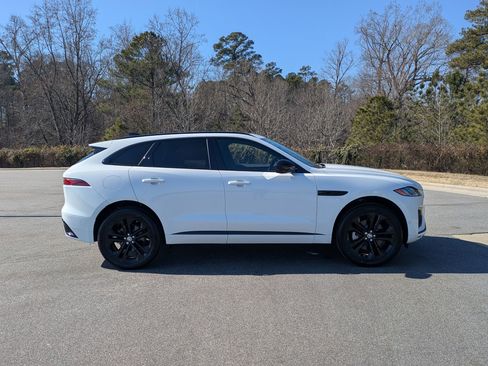 New 2026 Jaguar F-PACE R-Dynamic S image 4
